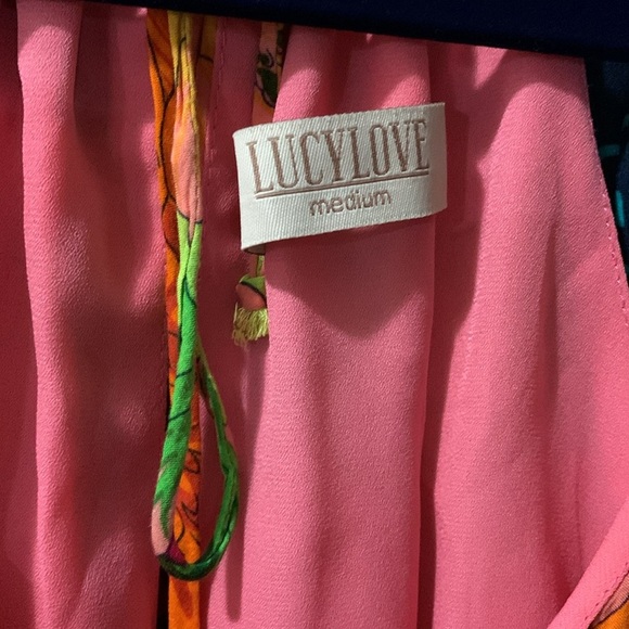 LUCY LOVE Vibrant Floral Sleeveless Romper size M - Picture 3 of 6